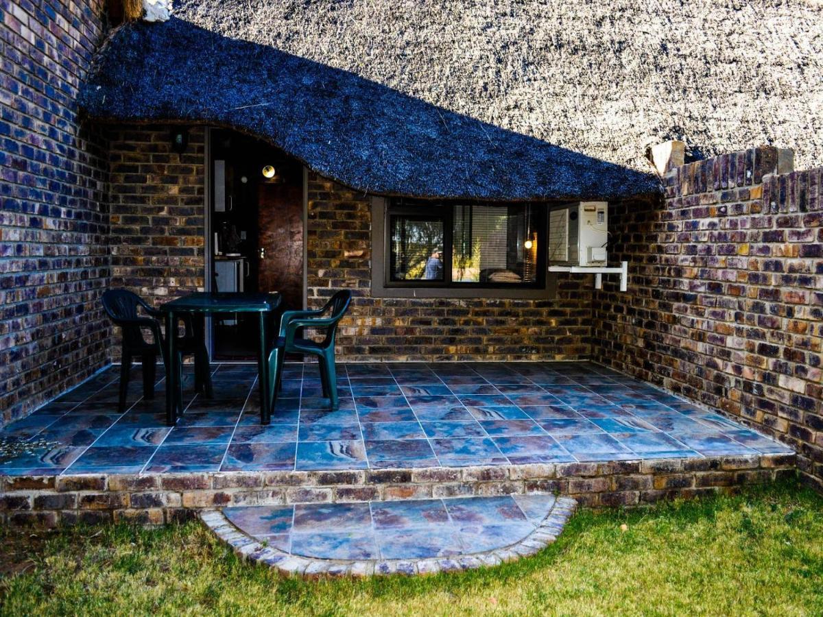 Die Dam - Transkalahari End Resort Gobabis ภายนอก รูปภาพ