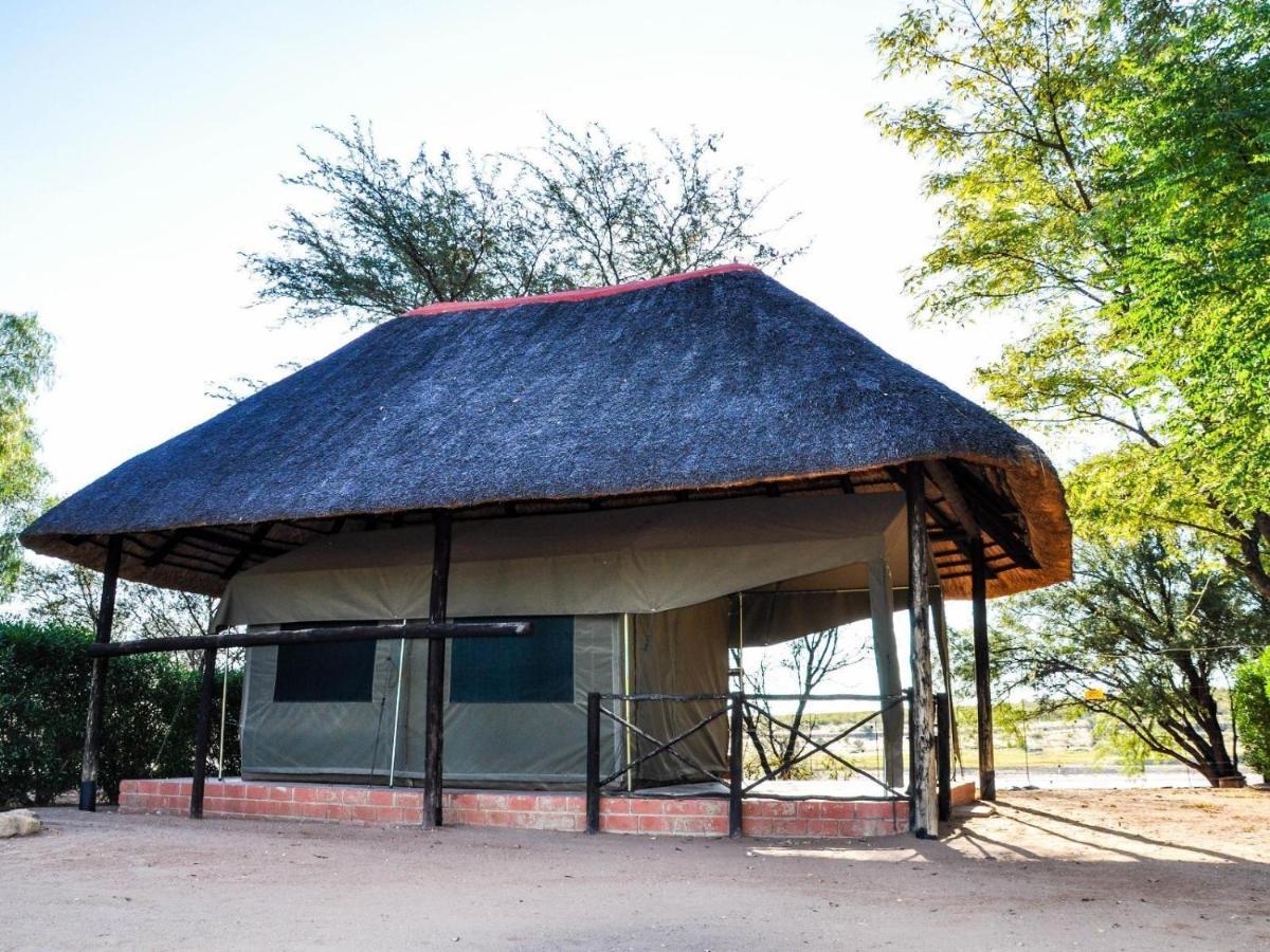 Die Dam - Transkalahari End Resort Gobabis ภายนอก รูปภาพ