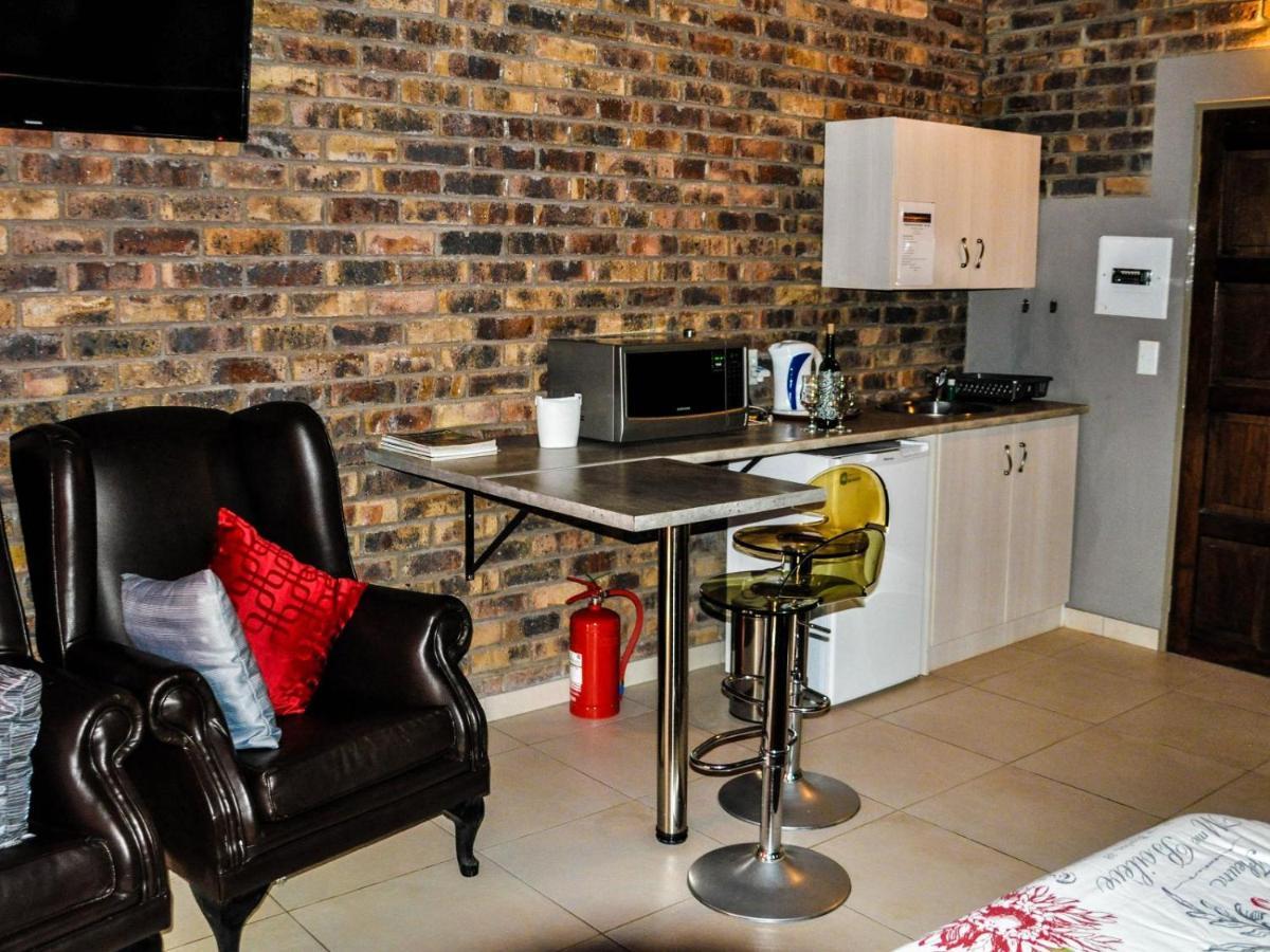 Die Dam - Transkalahari End Resort Gobabis ภายนอก รูปภาพ