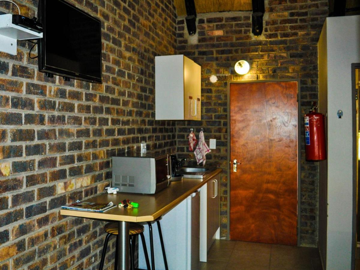 Die Dam - Transkalahari End Resort Gobabis ภายนอก รูปภาพ